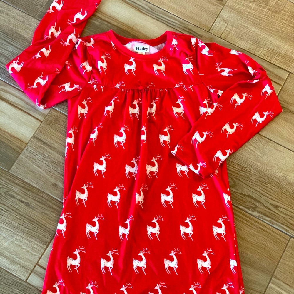 Girl’s Nightgown